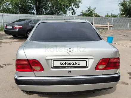 Mercedes-Benz E 280 1998 года за 3 000 000 тг. в Алматы – фото 2