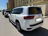 Toyota Land Cruiser 2023 года за 62 500 000 тг. в Астана – фото 4