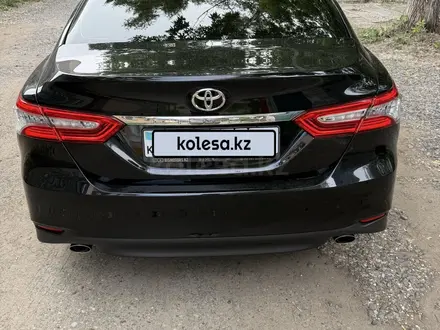 Toyota Camry 2023 года за 15 700 000 тг. в Павлодар – фото 2