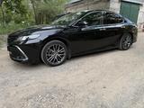 Toyota Camry 2023 годаүшін15 700 000 тг. в Павлодар – фото 3