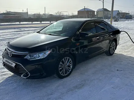 Toyota Camry 2015 года за 11 200 000 тг. в Зайсан – фото 7