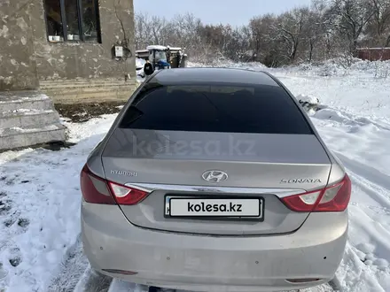 Hyundai Sonata 2010 года за 5 000 000 тг. в Алматы – фото 2