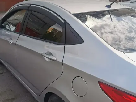 Hyundai Accent 2011 года за 3 000 000 тг. в Астана – фото 2