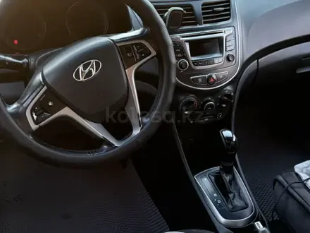 Hyundai Solaris 2015 года за 5 500 000 тг. в Караганда – фото 8