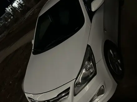 Hyundai Solaris 2015 года за 5 500 000 тг. в Караганда – фото 4