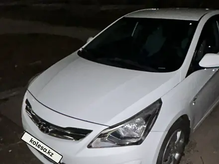 Hyundai Solaris 2015 года за 5 500 000 тг. в Караганда – фото 3