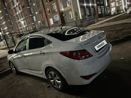 Hyundai Solaris 2015 года за 5 500 000 тг. в Караганда – фото 6