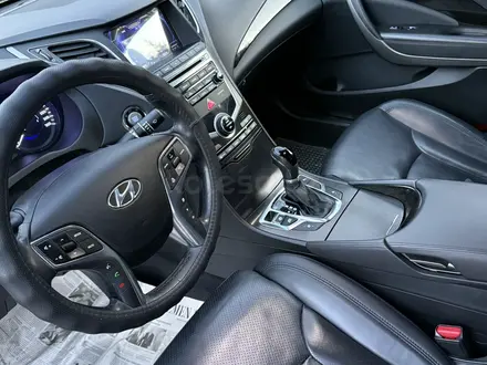 Hyundai Grandeur 2015 года за 9 500 000 тг. в Тараз – фото 12