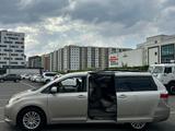 Toyota Sienna 2015 года за 13 000 000 тг. в Семей – фото 2