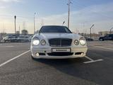 Mercedes-Benz E 55 AMG 2001 года за 8 000 000 тг. в Шымкент – фото 2