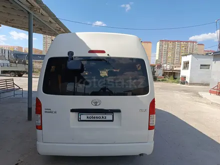 Toyota Hiace 2016 года за 15 000 000 тг. в Атырау – фото 2