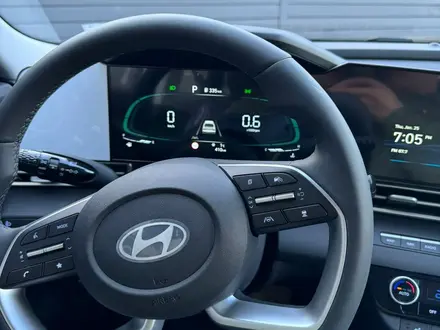 Hyundai Elantra 2024 года за 9 450 000 тг. в Алматы – фото 11