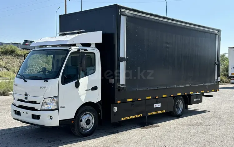 Hino  Series 300 2022 года за 38 000 000 тг. в Алматы