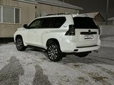 Toyota Land Cruiser Prado 2022 года за 27 200 000 тг. в Актау – фото 2