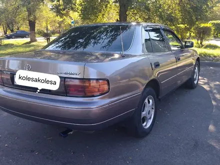 Toyota Camry 1992 года за 3 500 000 тг. в Урджар – фото 7