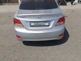 Hyundai Accent 2013 года за 3 000 000 тг. в Атырау – фото 2