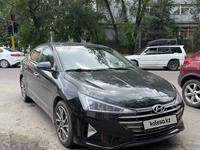 Hyundai Elantra 2020 годаfor7 600 000 тг. в Алматы