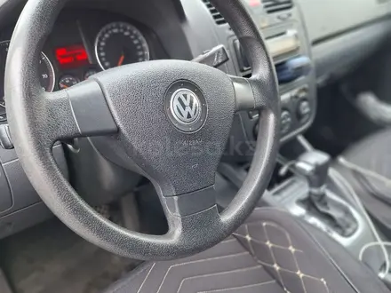 Volkswagen Golf 2007 года за 3 700 000 тг. в Астана