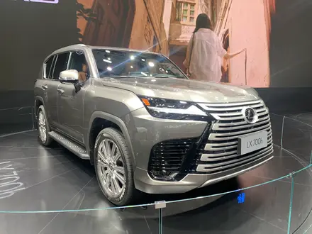 Lexus LX 700h 2024 года за 64 000 000 тг. в Астана