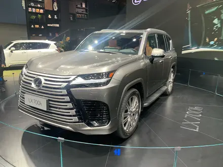 Lexus LX 700h 2024 года за 64 000 000 тг. в Астана – фото 3