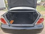Toyota Camry 2005 года за 5 300 000 тг. в Караганда – фото 2