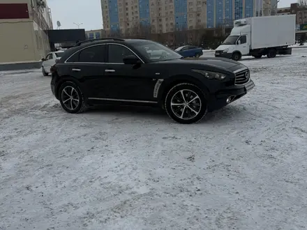 Infiniti QX70 2014 года за 14 300 000 тг. в Астана – фото 5