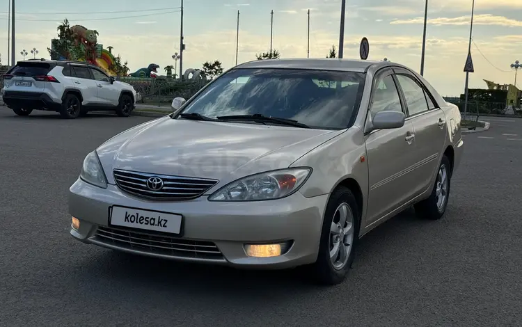 Toyota Camry 2004 года за 3 600 000 тг. в Астана