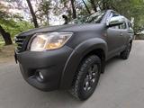 Toyota Hilux 2013 годаүшін9 500 000 тг. в Алматы