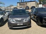 Toyota Sienna 2017 года за 14 900 000 тг. в Алматы – фото 2