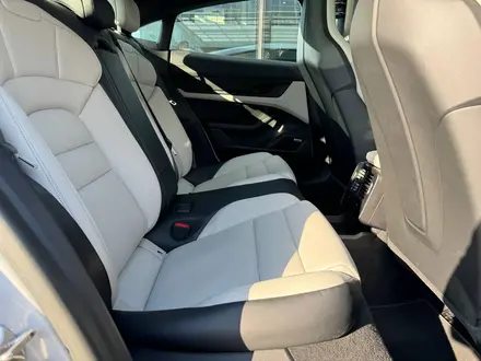 Porsche Taycan 2023 года за 55 000 000 тг. в Алматы – фото 14