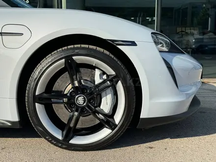 Porsche Taycan 2023 года за 55 000 000 тг. в Алматы – фото 20