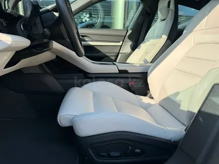 Porsche Taycan 2023 года за 55 000 000 тг. в Алматы – фото 13