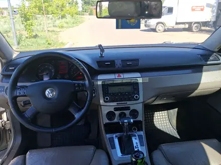Volkswagen Passat 2006 года за 2 500 000 тг. в Астана – фото 7