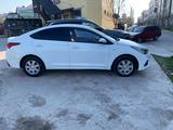 Hyundai Solaris 2019 года за 5 500 000 тг. в Шымкент – фото 5