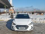 Hyundai Elantra 2018 годаүшін7 500 000 тг. в Семей