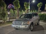 Toyota Highlander 2001 года за 6 000 000 тг. в Астана