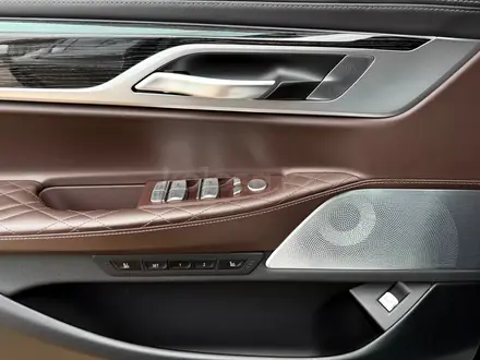 BMW 740 XDrive 3.0 2020 года за 35 000 000 тг. в Астана – фото 22