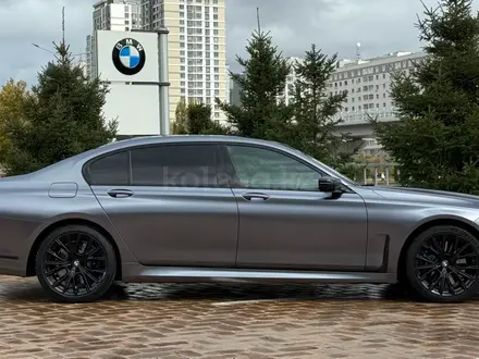 BMW 740 XDrive 3.0 2020 года за 35 000 000 тг. в Астана – фото 4