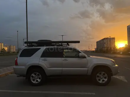 Toyota 4Runner 2006 года за 9 000 000 тг. в Астана – фото 2