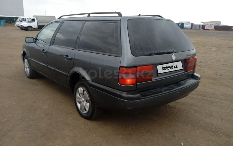 Volkswagen Passat 1996 годаүшін1 800 000 тг. в Актобе