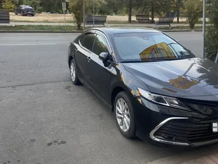 Toyota Camry 2023 года за 19 000 000 тг. в Алматы – фото 3