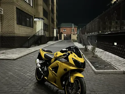 Honda  CBR 929RR Fireblade 2001 года за 2 000 000 тг. в Астана – фото 3