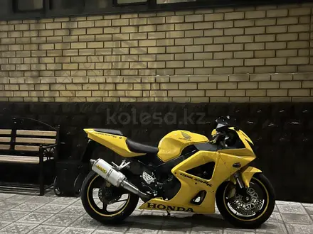 Honda  CBR 929RR Fireblade 2001 года за 2 000 000 тг. в Астана – фото 5