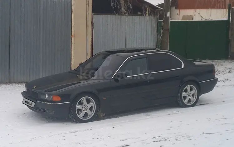 BMW 735 1997 года за 3 700 000 тг. в Алматы