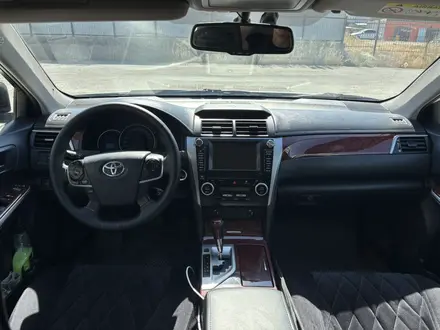 Toyota Camry 2013 года за 9 000 000 тг. в Жанаозен – фото 11