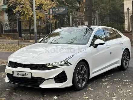 Kia K5 2022 года за 14 000 000 тг. в Алматы