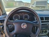 Volkswagen Passat 2002 года за 2 200 000 тг. в Актау – фото 5