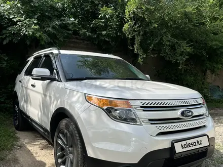 Ford Explorer 2014 года за 11 500 000 тг. в Алматы – фото 3