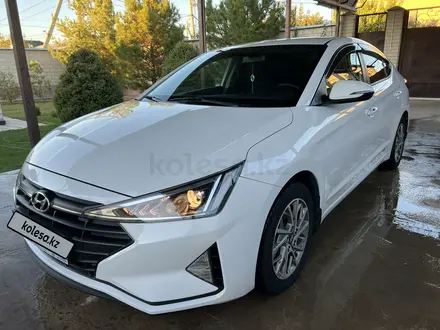 Hyundai Elantra 2019 года за 8 100 000 тг. в Шымкент – фото 3