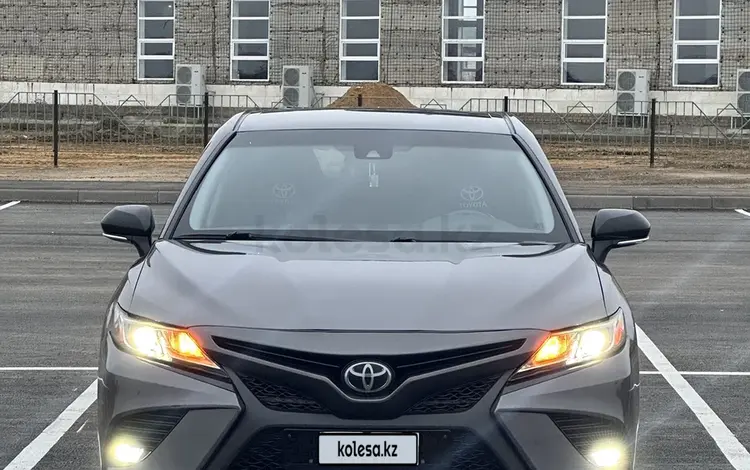Toyota Camry 2019 года за 8 500 000 тг. в Актобе